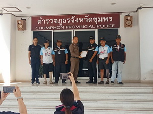 เครือข่ายเหยื่อเมาแล้วขับจังหวัดชุมพร เข้ายื่นหนังสือให้กับผู้บังคับการตำรวจภูธรจังหวัด