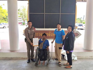 เครือข่ายเหยื่อเมาแล้วขับ จังหวัดศรีสะเกษ เข้ายื่นหนังสือให้กับผู้บังคับการตำรวจภูธรจังหวัด