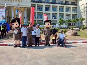 เครือข่ายเหยื่อเมาแล้วขับ จังหวัดสุรินทร์ ยื่นหนังสือและร่วมงานรณรงค์ส่งเสริมเพื่อความปลอดภัยบนท้องถนน